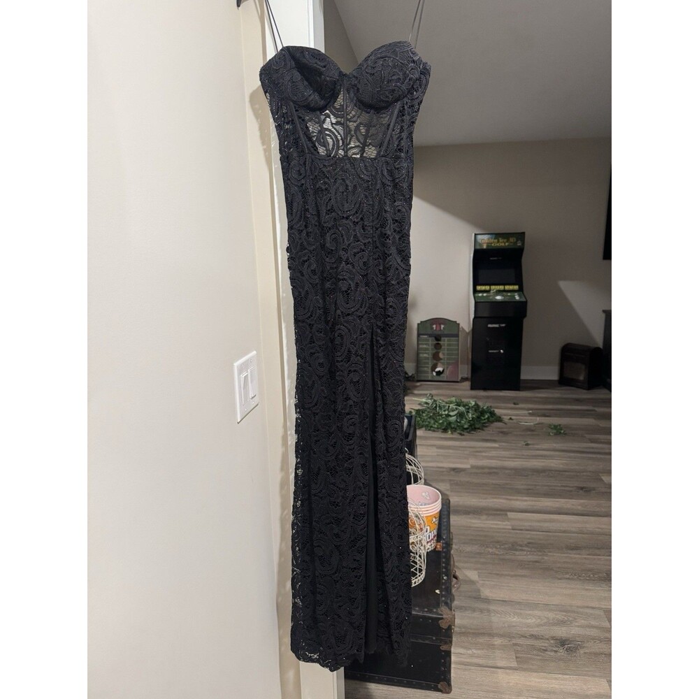 Black Windsor Prom Dress Polyester Sleek Tight Fit with Leg Slit Size 1/2